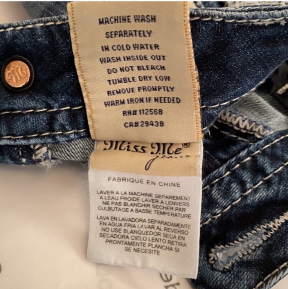 Miss Me Mid Rise Easy Crop Denim Bling Embellished Jeans Size 27 - Picture 13 of 15